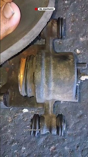 quick way to remove a stuck caliper piston #mechanical #technique #tricks #otomotif #remove