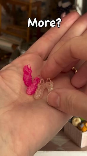 I love my little collection. I truly do. I love rearranging them and finding the very best corners to put them and display them. I love making and finding new amazing things to add to it. Just when I think I can’t possibly find anything new to make me squeal…there it is… something wonderful. And the I’m building a whole new room just to show it off😂😂. I debate all the time about what are my favorites. I doubt I’ll ever decide. What else do I need?🤔#miniatures #handmade #miniatureworld #miniat