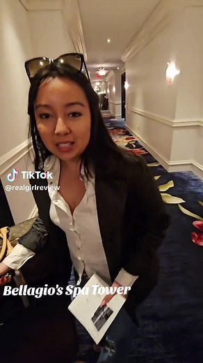 Luxury meets comfort at @Bellagio in their newly renovated spa tower rooms! 🌟 My four-night stay was a dream, with elegant design and incredible amenities. While I appreciated the complimentary turndown service with water, chocolate, and a refreshed restroom the first two nights, it wasn't provided the last two nights. Consistency matters for the ultimate guest experience! 🛏✨ But let's talk highlights! The restaurant selections are unmatched, with the amazing Mayfair Supper Club standing out a