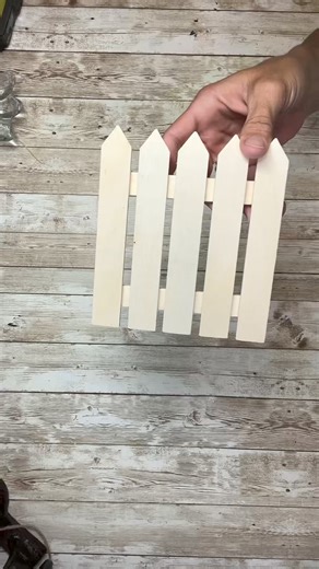 151K views · 4.1K reactions | Dollar Tree Patriotic Planter | Creating Through Chaos | Facebook