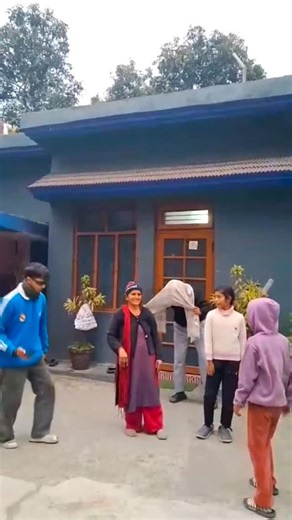 harshit on Instagram: "New dance unlocked 🔓🤣 #trendingreels #explorepage✨ #comedy #khurapati_dimag16 #funnyreels"