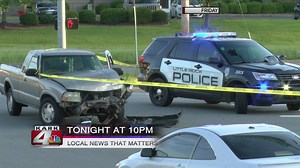 TONIGHT at 10: Caught on camera, men with what appears to be guns in homeowner's driveway...his concerns. Plus will the sunny weather continue? Meteorologist Hayden Nix has your forecast. | KARK 4 News