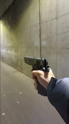 1911 cap gun in the tunnel モデルガン