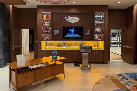 Spring 2026 Disney Vacation Club Promos Include Free Park Tickets with Disneyland Hotel Purchase