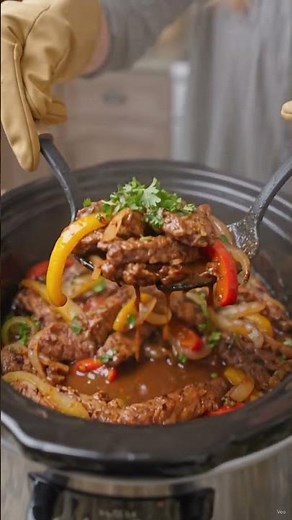 Sizzling Crockpot Fajita Beef | Easy & Delicious Weeknight Dinner 🌶️🥩