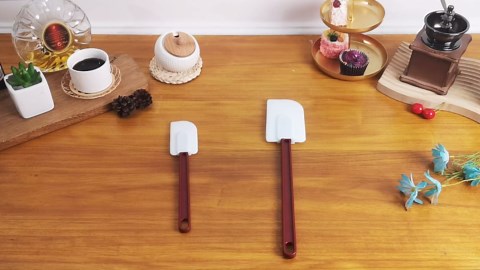 Lounsweer 2 Pcs Rubber Spatula Heat Resistant Silicone Spatula Scraper 10 Inch 14 Inch Commercial Baking Spatulas Set for Kitchen Use Cooking Silicone Cooking Utensils Sets