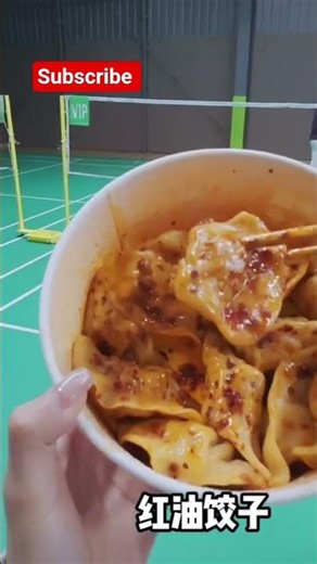 Multitasking Challenge Eating + Catching a Shuttlecock”#foryou #badminton #funny #youtubeshorts #fyp