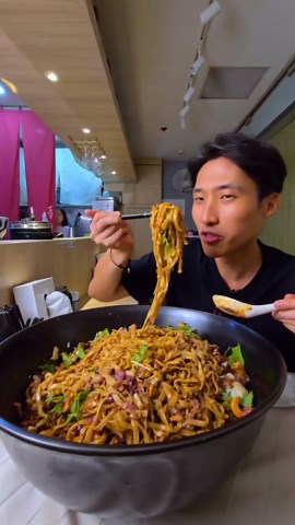 Zermatt Neo | 7KG Biggest Dan Dan Noodle bowl EVER at @singapore_enishi! | Instagram