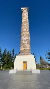 The Astoria Column is located in Astoria, Oregon. It is 125-feet high, with 164 steps to climb to the observation deck. #astoriacolumn #astoria #Oregon #columbiariver #pnwlife | Pinaykano Pinaykano