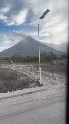 Fire within, beauty beyond - Mayon in its rawest form. Erupting, yet still breathtaking. 🌋