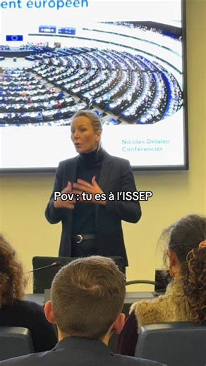 Inscris-toi à l’ISSEP car … À l’ISSEP, le travail devient expérience, L’effort constant mène à l’excellence. On pense libre, on doute, on avance, L’esprit critique éclaire le sens. Des idées libres, des esprits en éveil, Des rencontres qui marquent, des amitiés qui conseillent. Le réel enseigne, le mérite répond : Ici, l’engagement trouve sa récompense.