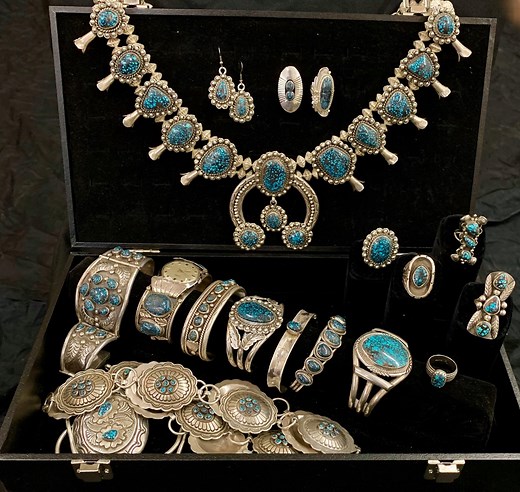 A little history on the RAREST turquoise in the world, Lander Blue Turquoise from Nevada. Presented by Western Trading Post Jim Olson Bobbi Jeen Olson edited by Rowdy Olson | Western Trading Post
