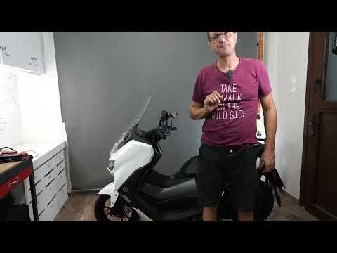YAMAHA NMAX how to lock it with the keyless system
