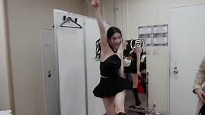 李彩领 上了发条一样开心