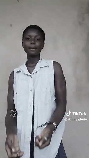 Vidéos de Skinny Gloria 😘😍 (@skinny.gloria) avec son original - Skinny Gloria 😘😍