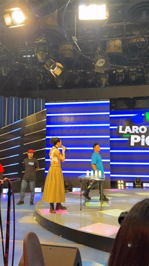 Commercial break kulitan with Ate Karylle and Sir Ogie! #ItsShowtime | It's Showtime