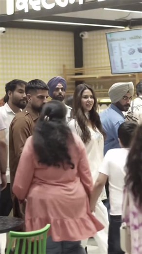 Trending ❤️‍🔥❤️‍🔥❤️‍🔥 #creatorsearchinsights #foryoupage #fyp #sonambajwa38 #viralvideo