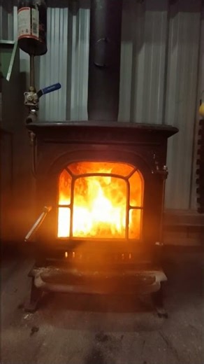 Waste Oil Burner FREE HEATING #heat #freefire #diy