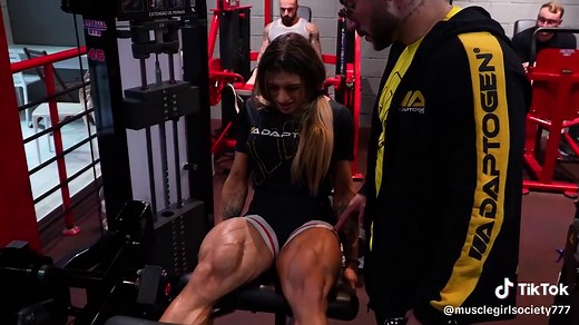 Female Muscle Quads: Strong Girls with Big Leg Muscles