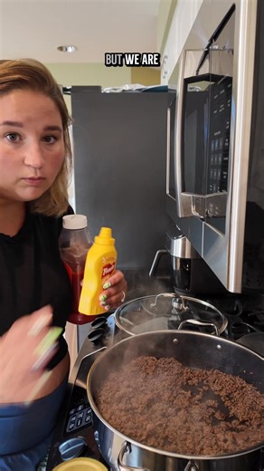 Cheeseburger Hamburger Helper from scratch because I absolutely did not want to cook tonight—like not even a little bit—but this one’s easy, fast, and everyone eats it without complaining. #homemadehamburgerhelper #cheeseburgerhelper #easydinner #momdinnerwin #nobrainermeal #dinnerhack #lazycooking #quickfamilymeals #weeknightdinnerideas #notfeelingitbutfedthem #comfortfoodclassic #dinnerin30minutes #kidapprovedmeals | Applesauceandadhd