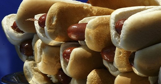Hot dog mystery: Why can't you find Kahn's anymore?