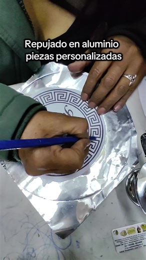 Repujado en Aluminio: Piezas Personalizadas y Artesanía