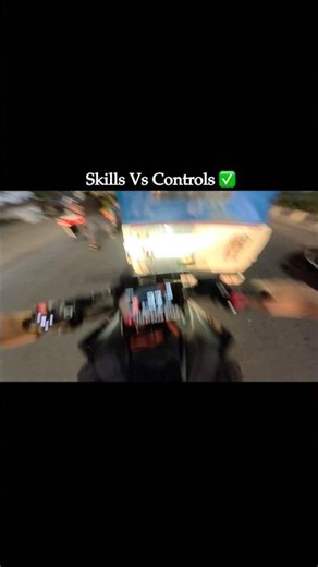 Skills Vs Controls✅|#shorts #shortsvideo #duke #ktm #duke390 #bike #rider #race #r15 #crash #racing