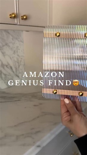 MUST HAVE! Type ‘SHELF’ and I’ll get you the link. I like having my everyday essentials right where I can see and grab them—no digging! | The Collected Dwelling