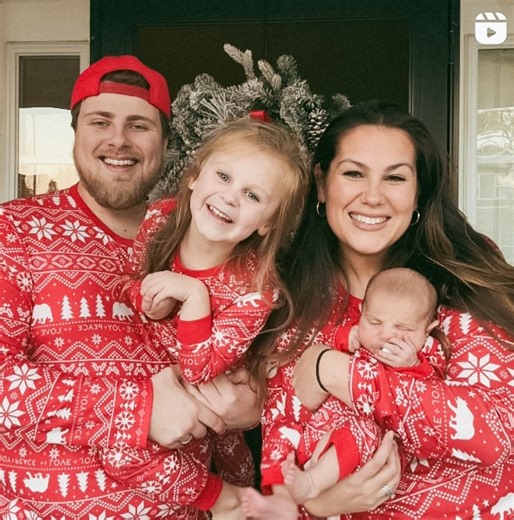 15K views · 11 reactions | Living that Christmas PJs all day, every day life✨ @sierraxzach is rocking their holiday cozies from sunup to lights out—who’s wearing their holiday cozies all day long? ‍♀️❤️ https://www.patpat.com?adlk_id=4209897 | PatPat | Facebook