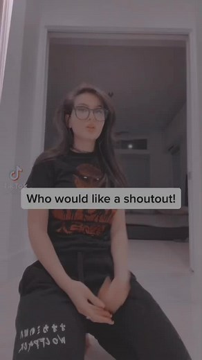 Lia (@sssniperwolf_lia_fp2)’s videos with original sound - Lia
