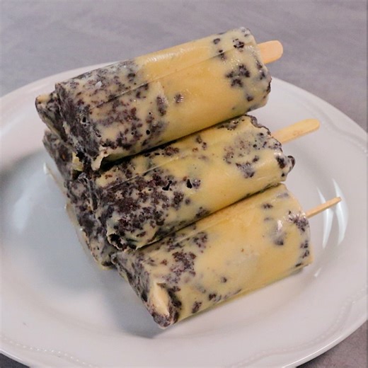 12K views · 77 reactions | How to make delicious popsicles without molds #recipe #easyrecipes | Ana's Recipes | Facebook