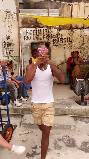 Descubra a Rocinha com um Tour de Drone