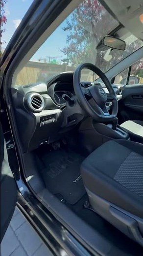 Nissan Versa Quick Tour - Is this the best budget car? 🤔
