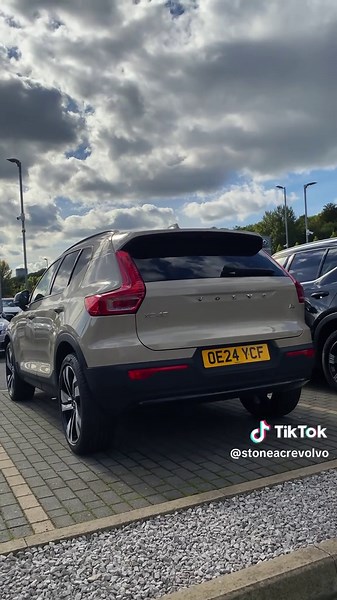 Discover the Unique Volvo XC40 in Sand Dune Beige