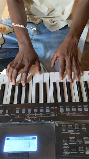 Mélodies Seben au Piano avec Maestro Cédric Béton