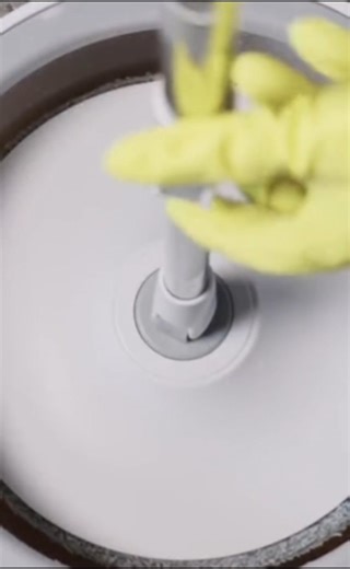 ✨ خلي التنضيف سهل وسريع! ✨ خلي بيتك دايمًا نضيف مع ممسحة تونكيتا الدوّارة متوفرة دلوقتي في سوبرماركت محمود الفار 🧼🛒 تصميم ذكي وتنضيف قوي… بأقل مجهود! 💪 ✨ Make cleaning quick & easy! ✨ Keep your home spotless with the Tonkita Spin Mop, available now at Mahmoud ElFar Market 🧼🛒 Smart design, powerful cleaning, and less effort every time! 💪 لينك الابليكيشن في البايو 📄 Tax ID Number: 100-535-607 #سوبرماركت_محمود_الفار #تونكيتا #ممسحة #تنضيف #ادوات_تنضيف #عروض #سوبرماركت #MahmoudElfar #ElfarMar