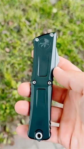 Microtech Combat Troodon Hellhound blade Grenade Blem