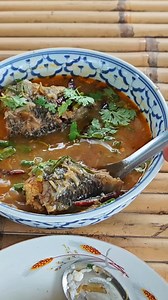 919K views · 20K reactions | ปลาหมอต้มกะปิ มะดันเปรี้ยว | ครัวข้างแคมป์ | Facebook