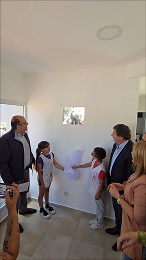 🏫 Desde ahora, hay Escuela Especial en #GralConesa, partido de #Tordillo. El gobierno provincial, junto al estado municipal concretan el sueño de toda una comunidad. Y donde hay una necesidad, nace un derecho. 21 nuevas escuelas de la Modalidad en este tiempo, 15 edificios construídos, libros, compus, mochilas, microscopios, son parte del crecimiento. La territorialidad en escuelas heterogéneas, con nuevos diseños curriculares y certificaciones son parte de este tiempo de transformación. Somos