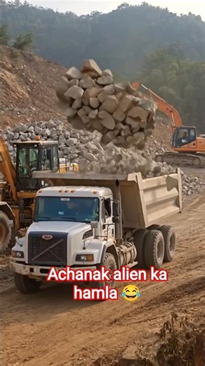 Achanak alien ka hamla 😂🤣 #excavator #funny