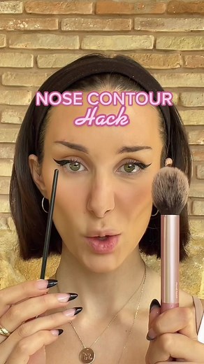 Nose Contour Hack 👃🏼 ib: @DenisovaViktoria #nosecontour #makeuphacks #contourtutorial