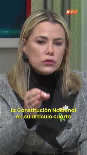 "Lamentamos la perdida de la adolescente que dio a luz a causa de un abuso. Pero, ¿Quiénes somos nosotros para privarle la vida a una hermosa niña?" Lizarella Valiente Cámara de Senadores de la República del Paraguay Una realidad que duele. 🎙Con Juan Cruz Cellammare 📺 SALVANDO VIDAS | Domingo 20:00 hs #SalvandoVidas #DebateReal #TVParaguay | Holding de Medios RCC