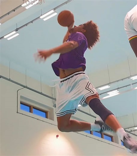 Mastering the Pick and Roll in Basketball