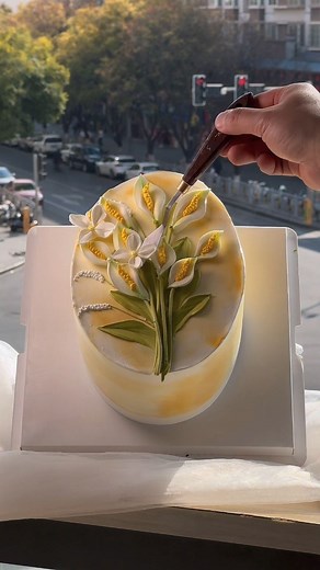 Cake Make Tips on Instagram: "The cake is so gentle, the world is full of romance, and all the good things are as you wish... Scraper flower cake Baker's daily life Cake training"