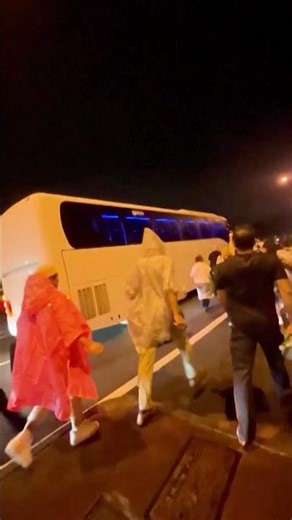 Iranian women’s soccer players flash ‘help’ signal after being branded traitors back home #shorts