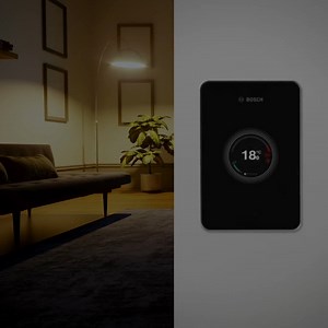🎃☠️🎃☠️🎃 ☠️ Wie von Geisterhand 😱😱😱 gesteuert: Die Anwesenheitserkennung macht den EasyControl von #Bosch zu einer unheimlich smarten Lösung. Der Regler erkennt, wenn ihr zu Hause seid, und passt die Heizung automatisch eurem Alltag an – und zwar ohne, dass ihr etwas dafür tun müsst! Mehr geistreiche Infos hier: https://bit.ly/3GqRZxs | Bosch Home Comfort