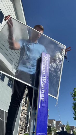 Efficient Screen Washer for Small Business Cleaning