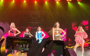 Blackpink香港场 玩火Playing with fire 4K画质