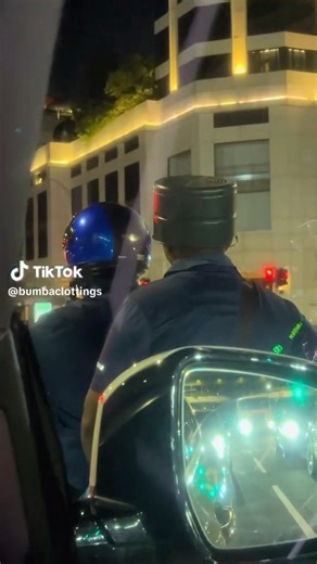 Safety first Dey! | Kakis' Club