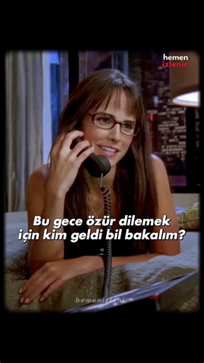 Hemen İzlenir on Instagram: "🎬 Chuck (2007-2012) ⭐ 8.2 🏷️ Aksiyon, Komedi, Dram, Ajan 🕛 5 Sezon (91 Bölüm) / ~43 dakika 👥 Zachary Levi, Yvonne Strahovski, Adam Baldwin, Joshua Gomez, Sarah Lancaster 🎥 Josh Schwartz, Chris Fedak 📌 Sıradan bir bilgisayar uzmanı olan Chuck Bartowski'nin hayatı, beynine yanlışlıkla devletin en büyük sırlarının yüklendiği bir e-posta almasıyla altüst olur. Kendisini bir anda CIA'in en değerli varlığı olarak bulan Chuck, Ajan Sarah Walker ve John Casey'nin korum